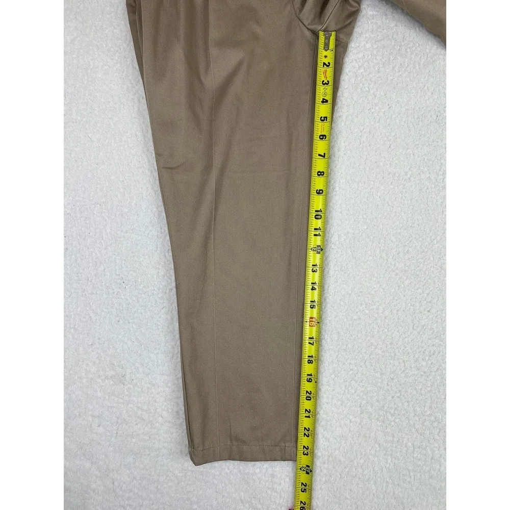 L.L. Bean Pants Mens 32x24 Beige Classic Fit Cotton Chino Pleated Casual - Picture 8 of 10